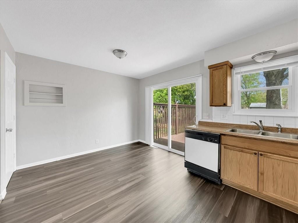 3911 Marshall Drive — photo 4