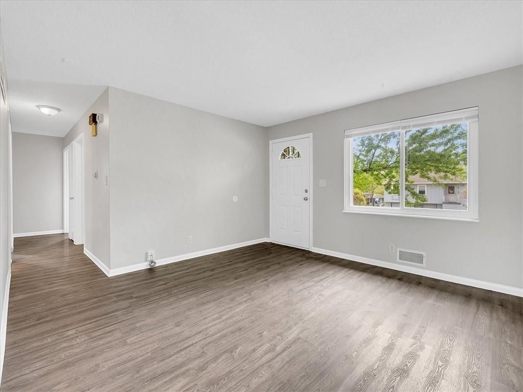 3911 Marshall Drive — photo 6