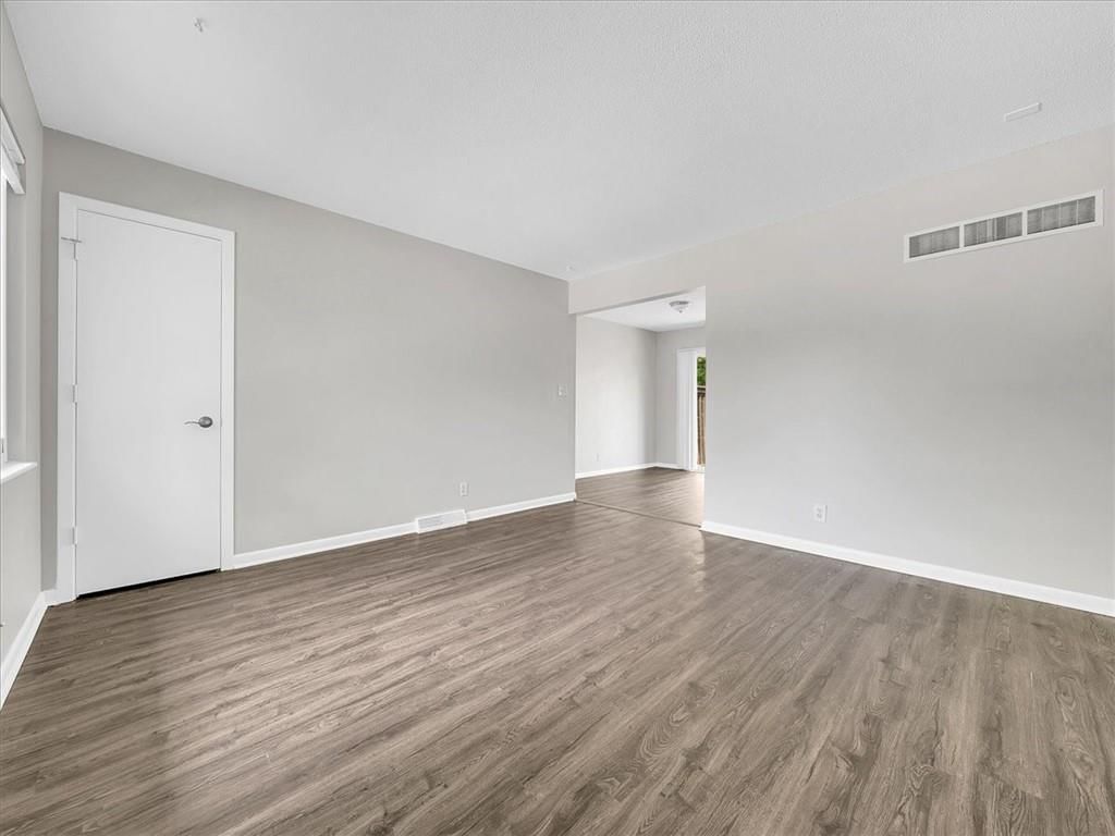 3911 Marshall Drive — photo 8