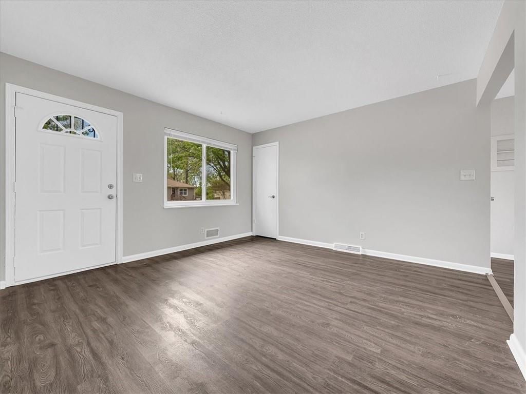 3911 Marshall Drive — photo 9