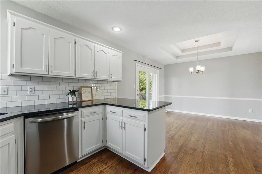 1300 SE Rosehill Drive — photo 7
