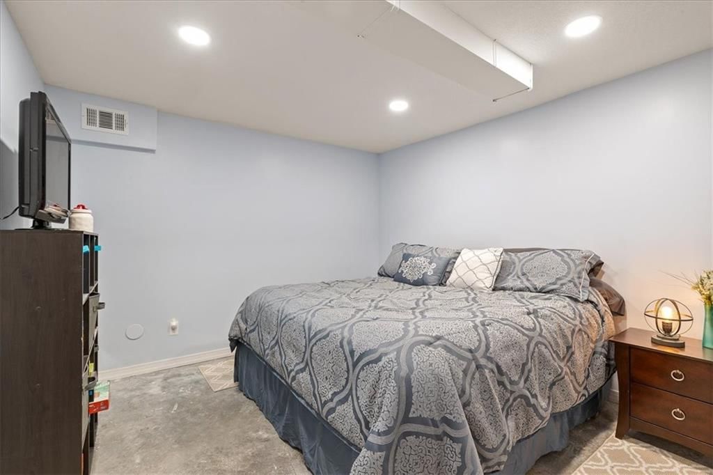 12470 S Acuff Court — photo 16