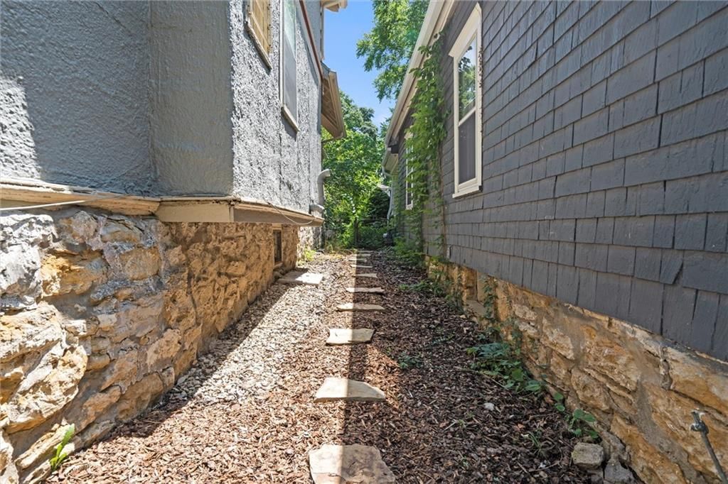4102 Holmes Street — photo 30