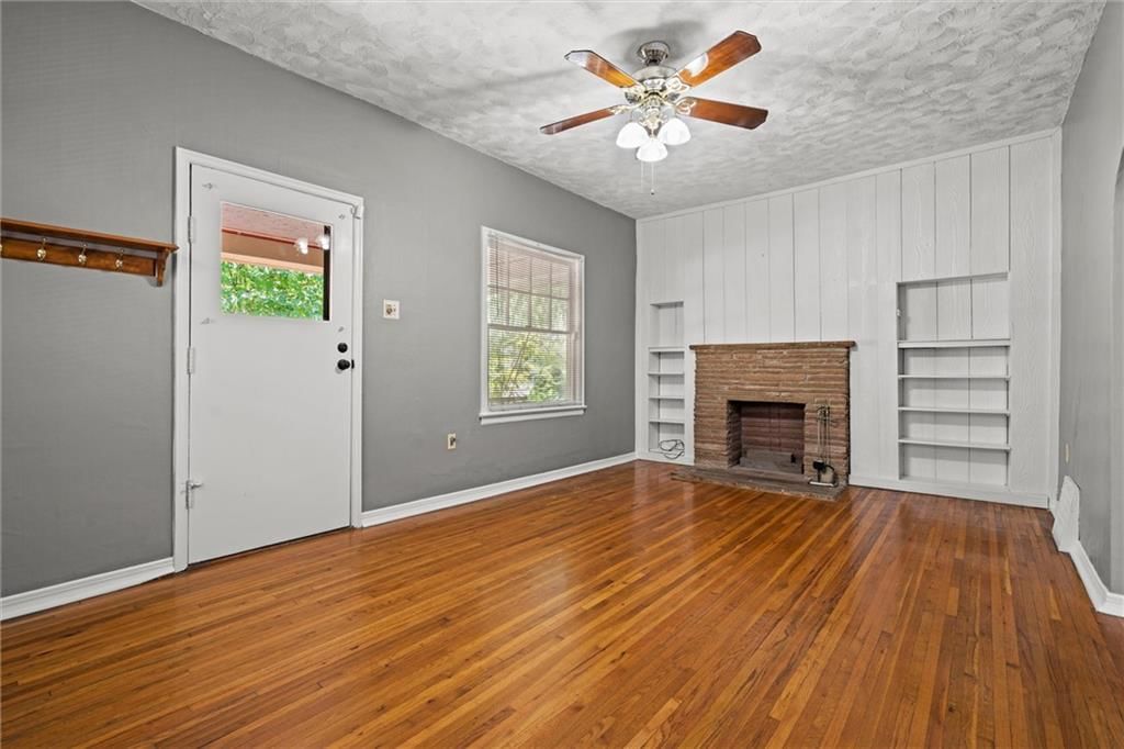 4102 Holmes Street — photo 8