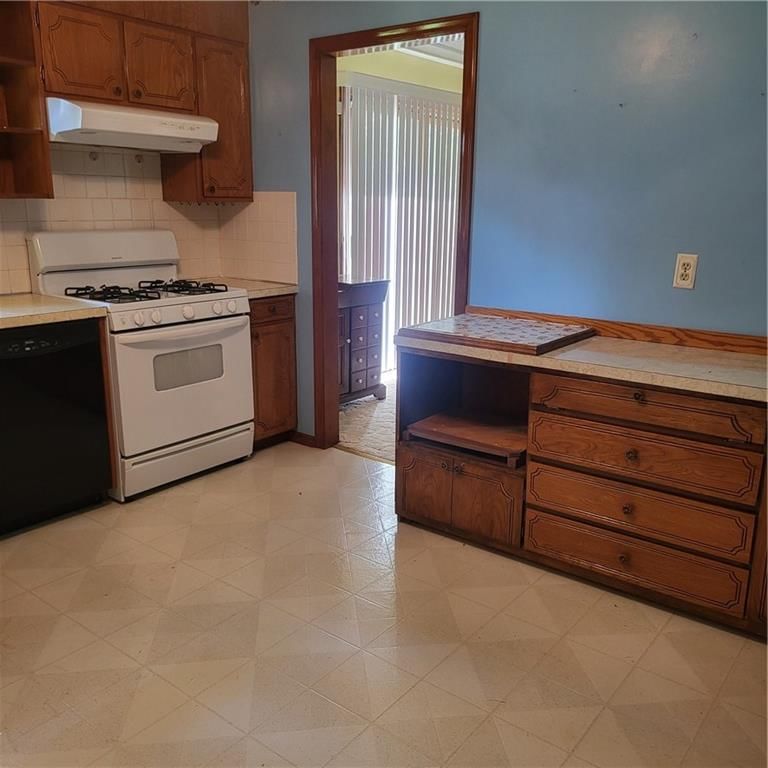 11624 Sycamore Drive — photo 9