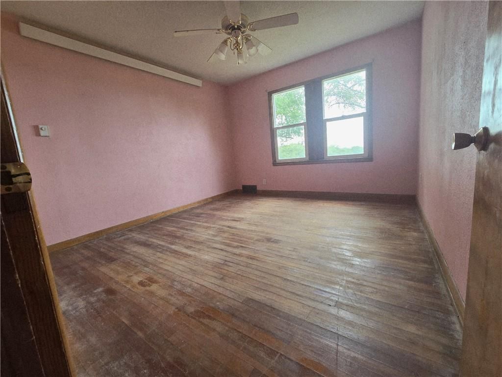 10230 S Avenue — photo 15