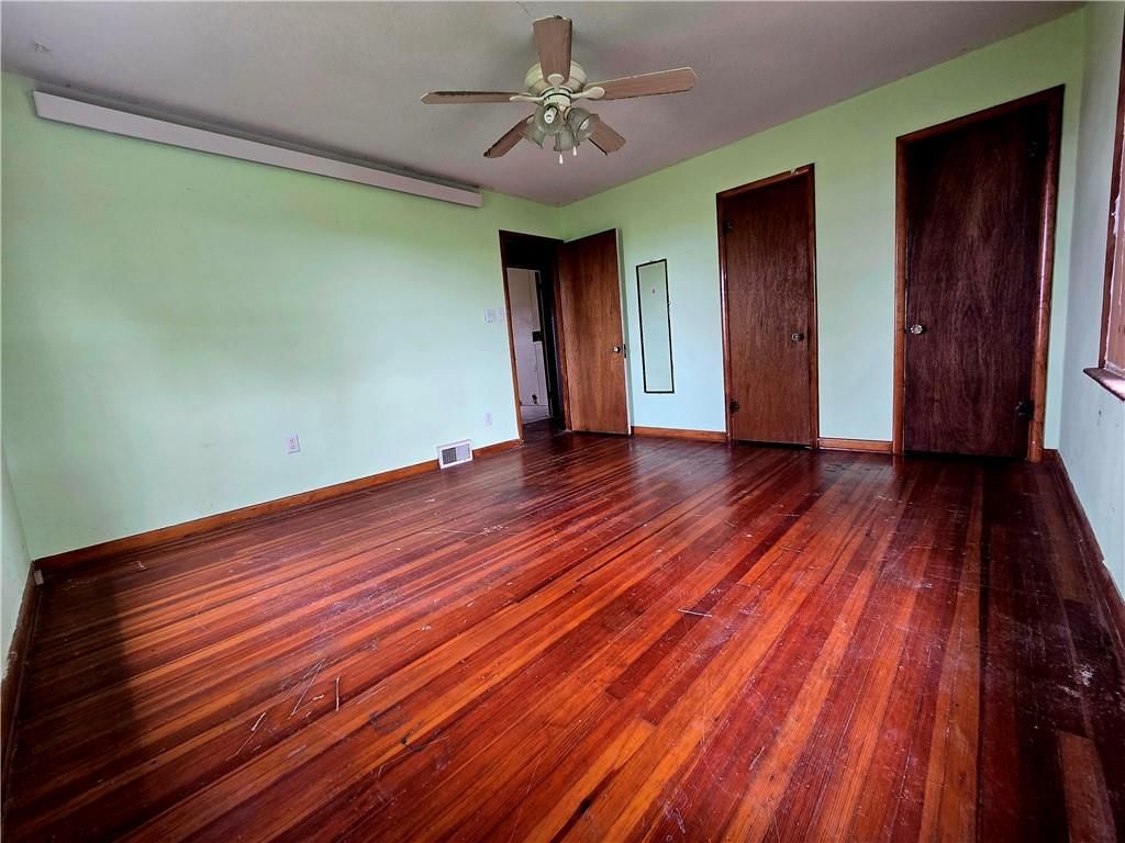 10230 S Avenue — photo 16