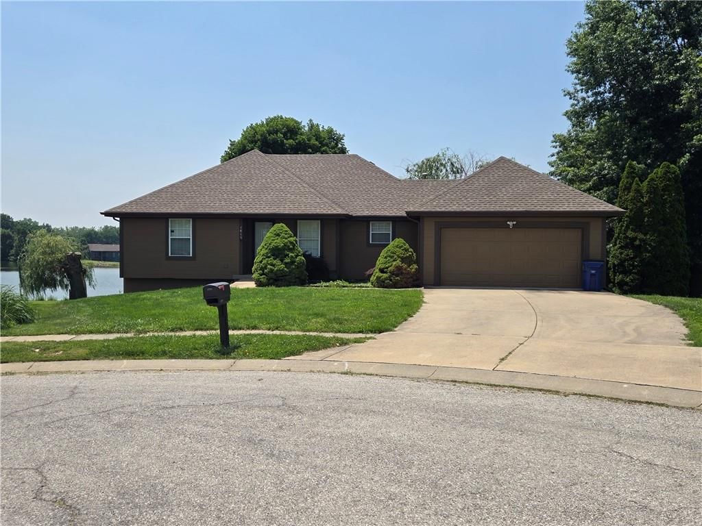 1815 holt Court, Liberty, MO