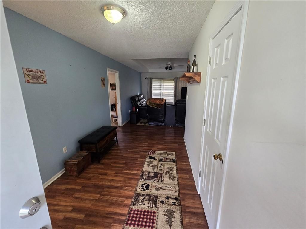 1815 holt Court — photo 2