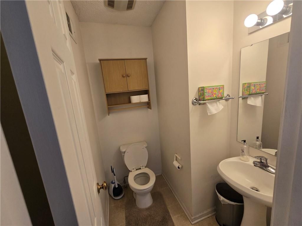 1815 holt Court — photo 4