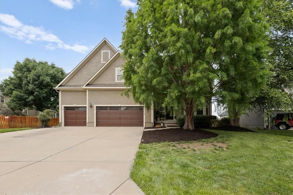 22112 W 59th Street, Shawnee, KS