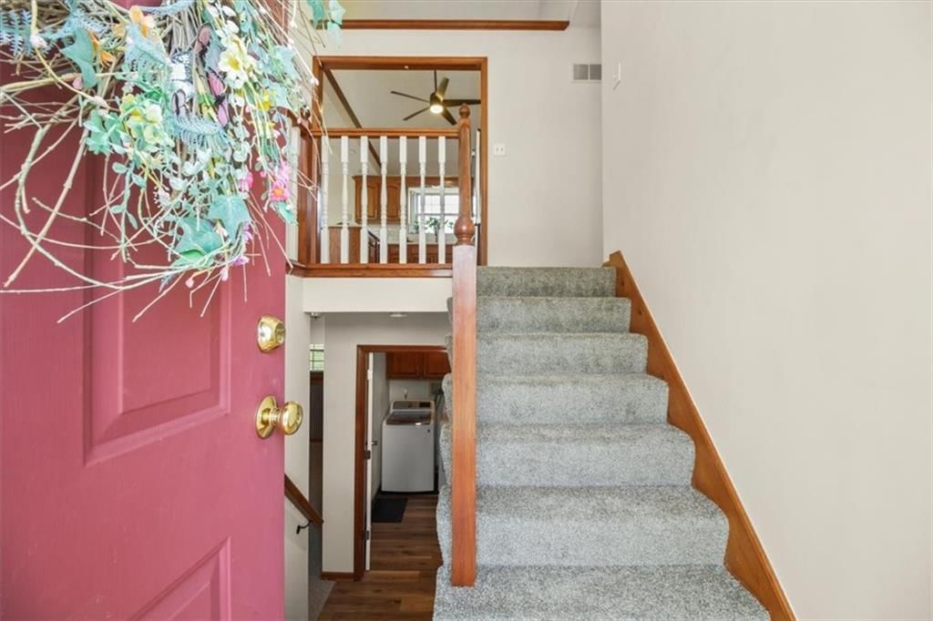 321 NE Woodbury Drive — photo 4