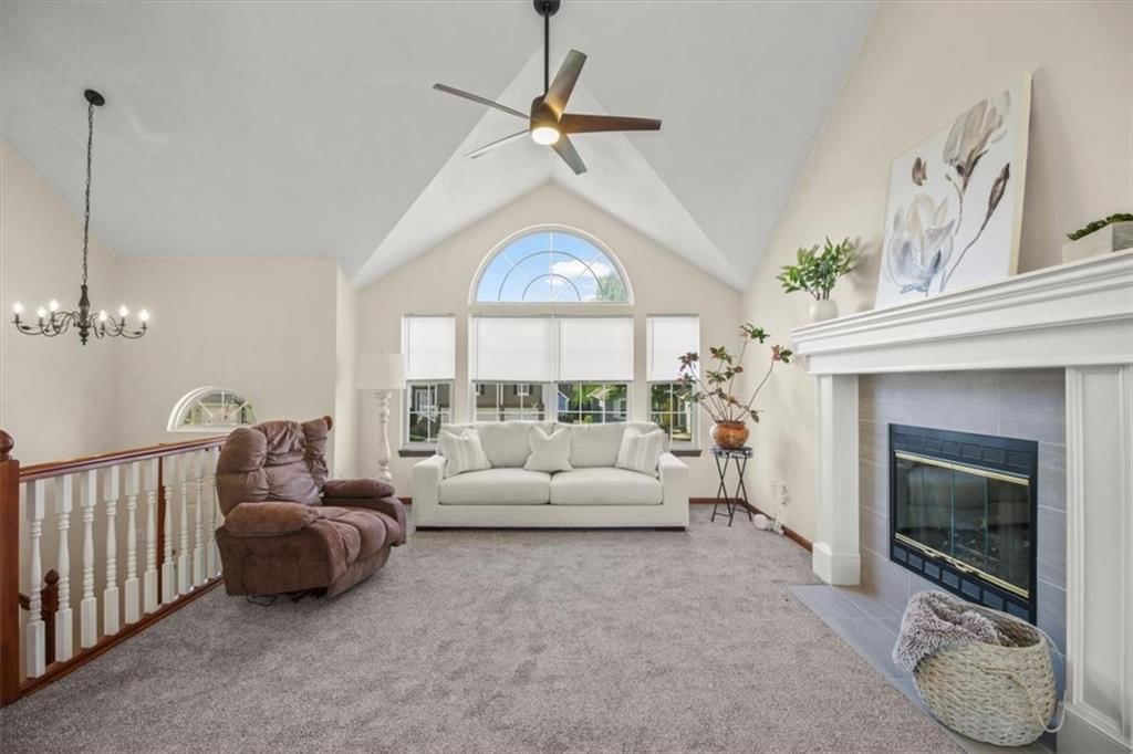 321 NE Woodbury Drive — photo 5