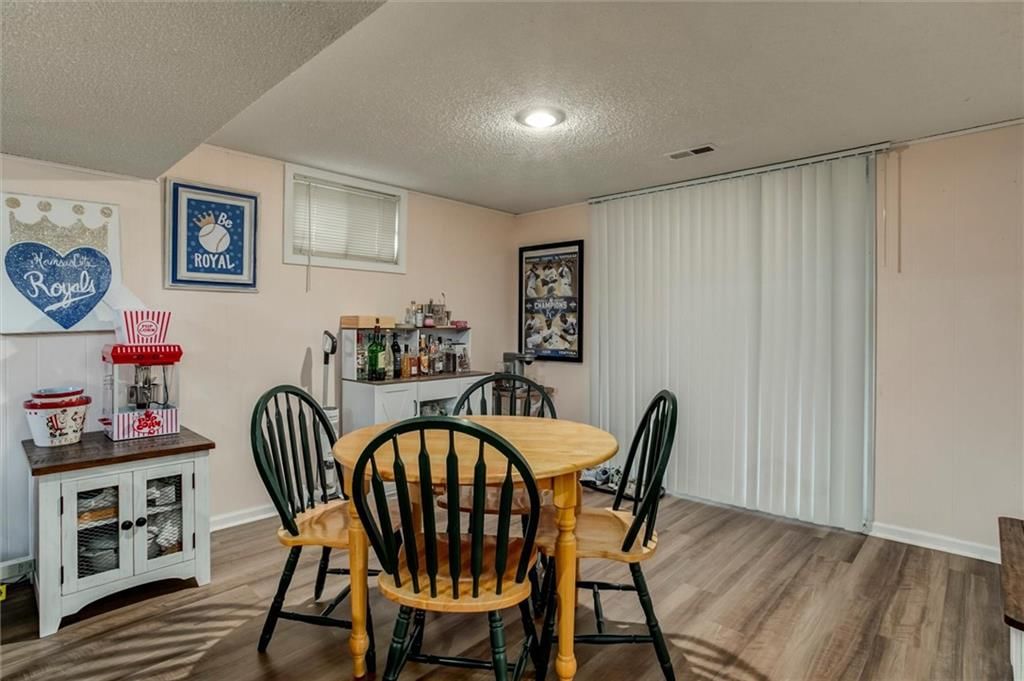 513 NE Grant Drive — photo 19