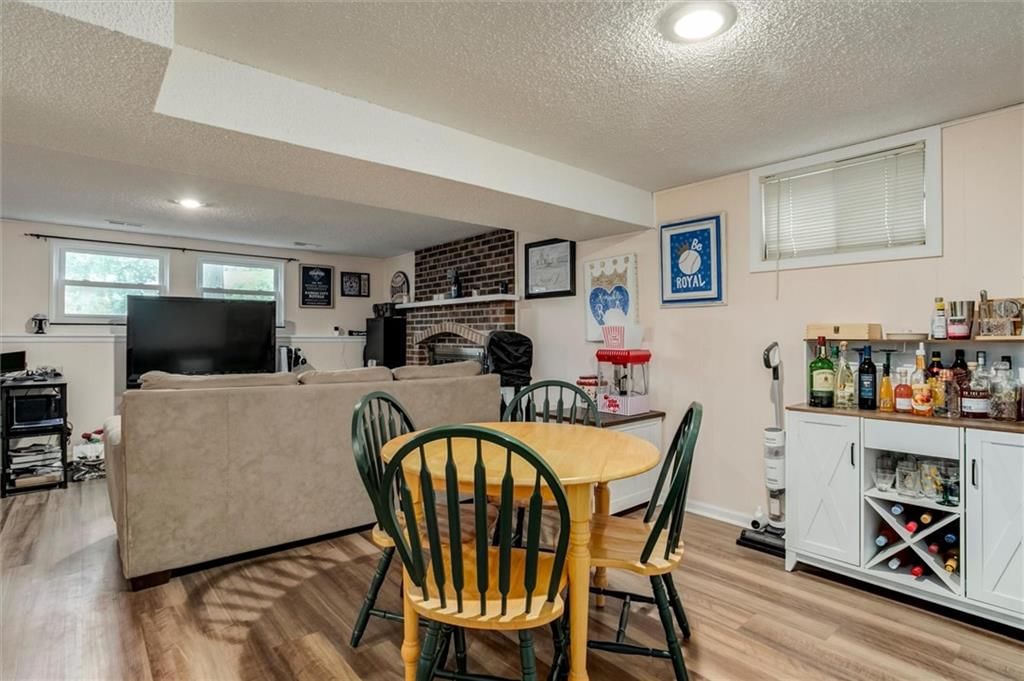 513 NE Grant Drive — photo 20