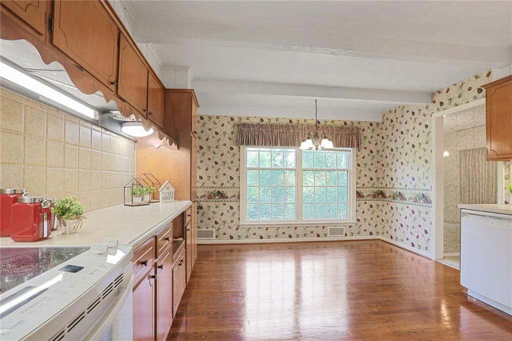 6705 Dawn Lane — photo 5
