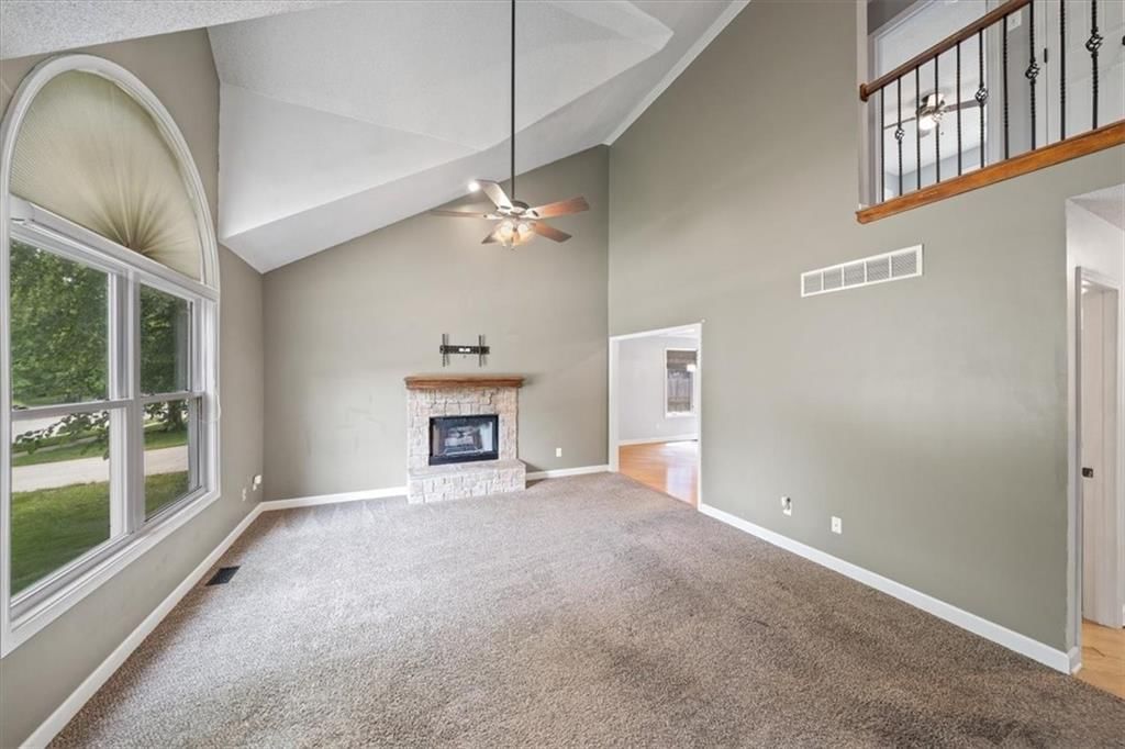2133 S Stagecoach Drive — photo 2