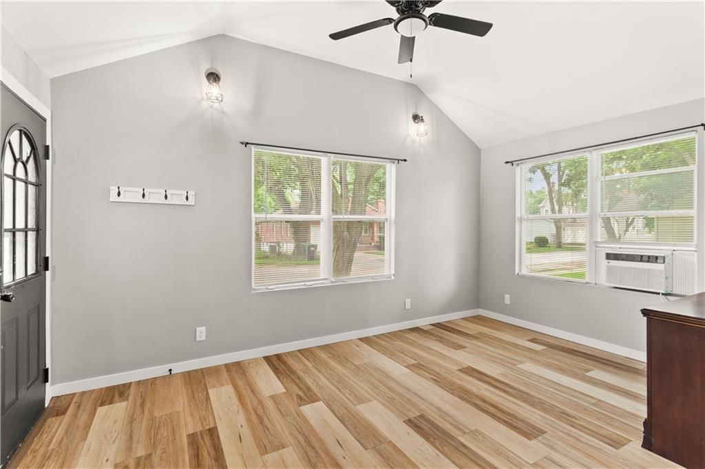109 NW 16th Street — photo 5