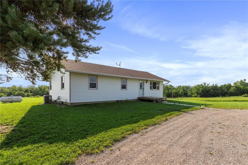 32241 NE Neosho Road — photo 5