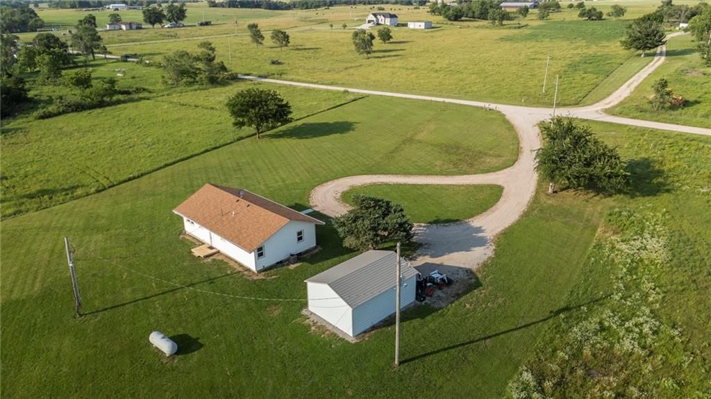 32241 NE Neosho Road — photo 41