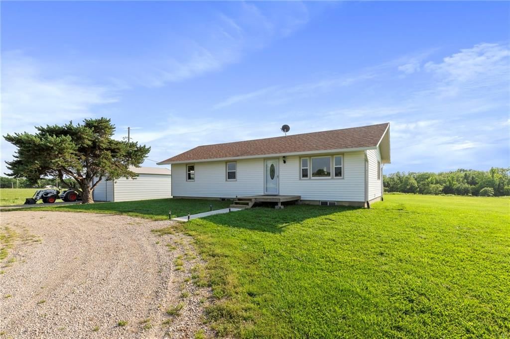 32241 NE Neosho Road — photo 6