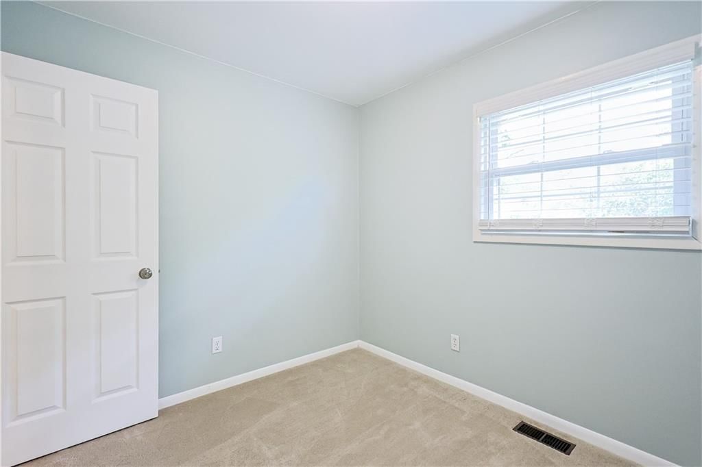 5101 Red Barn Lane — photo 25