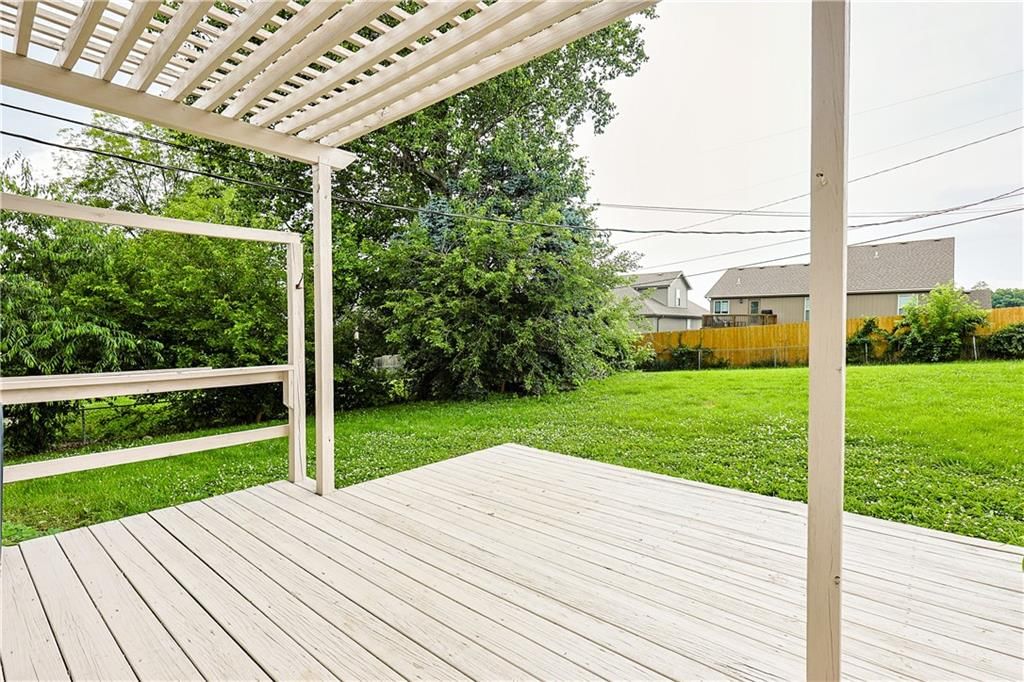 5101 Red Barn Lane — photo 35