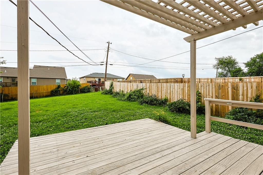 5101 Red Barn Lane — photo 36