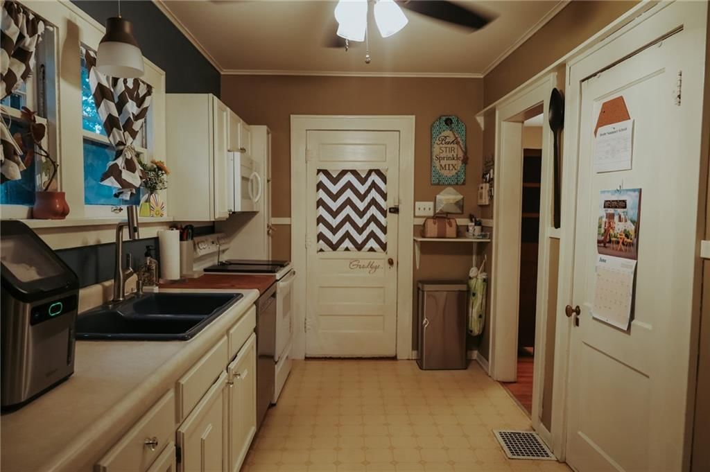 2907 Karnes Road — photo 24