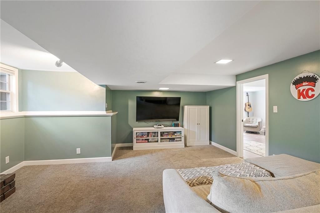 706 SW Montgomery Avenue — photo 27