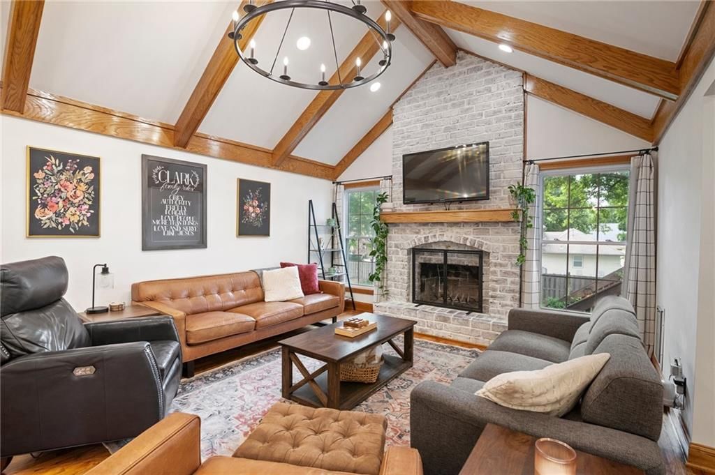 706 SW Montgomery Avenue — photo 4
