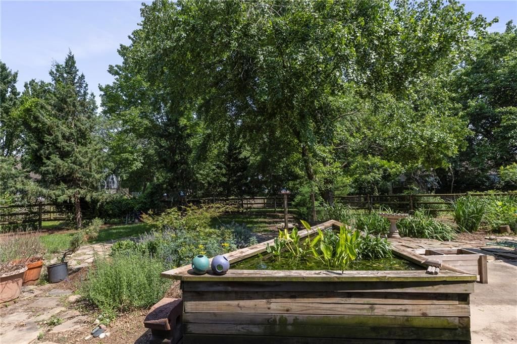 11533 Robinson Street — photo 44
