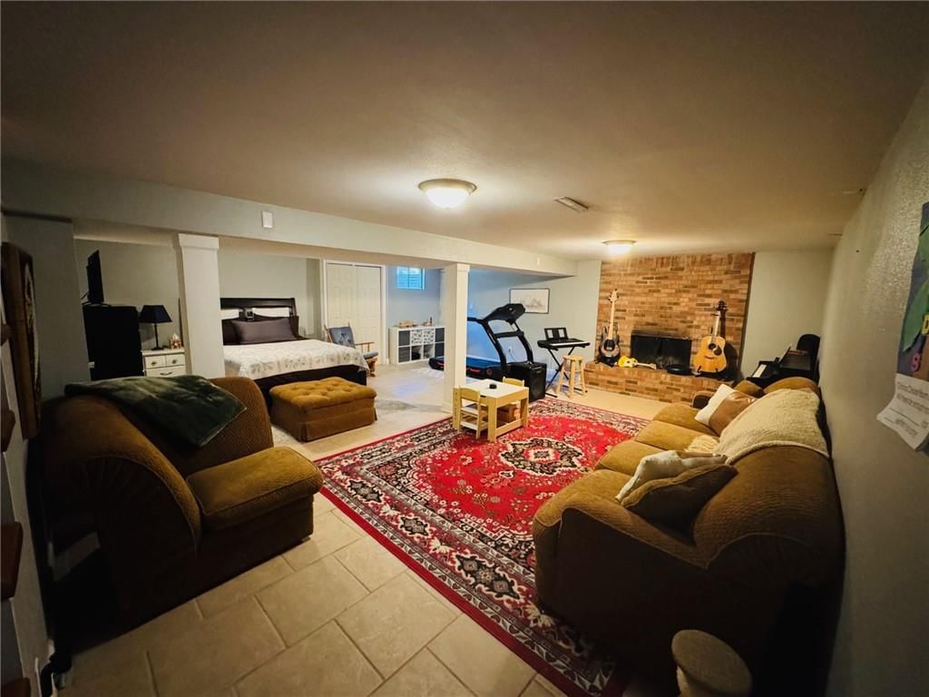 325 Hillcrest Drive — photo 30