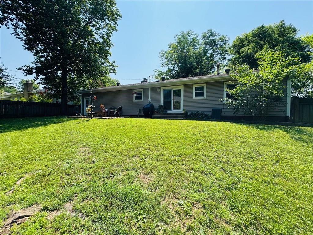 325 Hillcrest Drive — photo 7