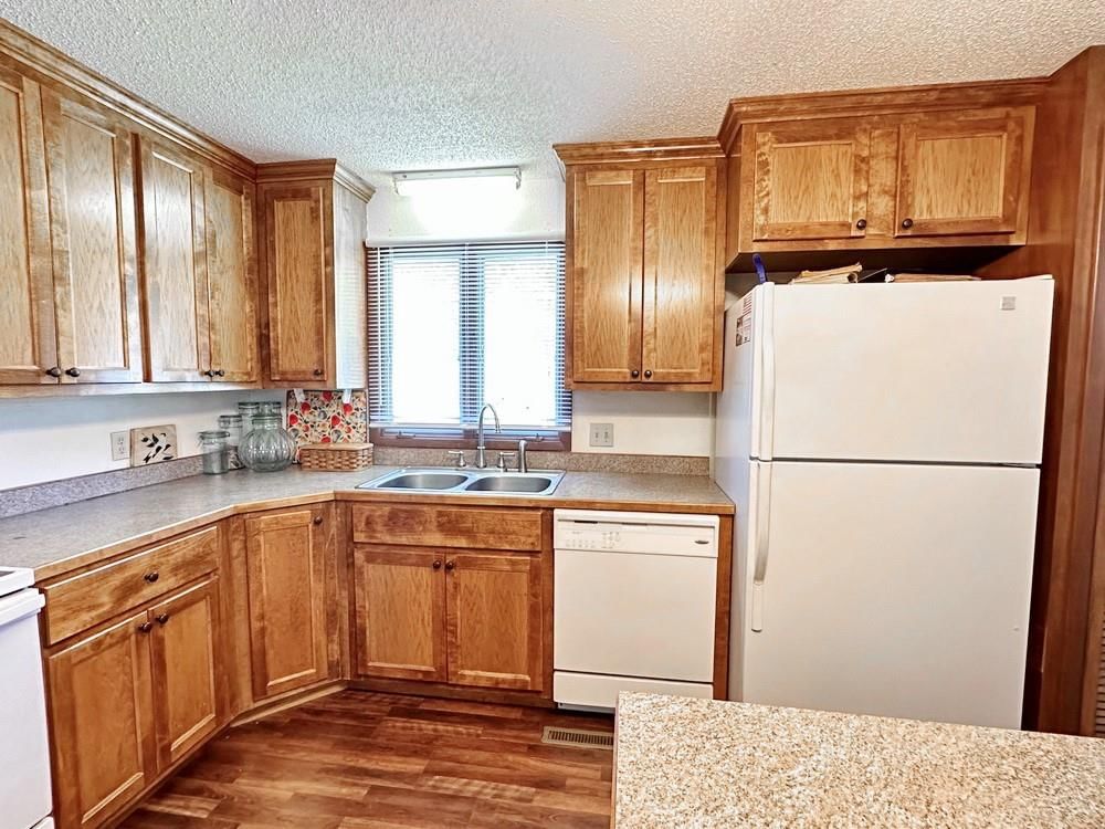 1704 Witt Drive — photo 10