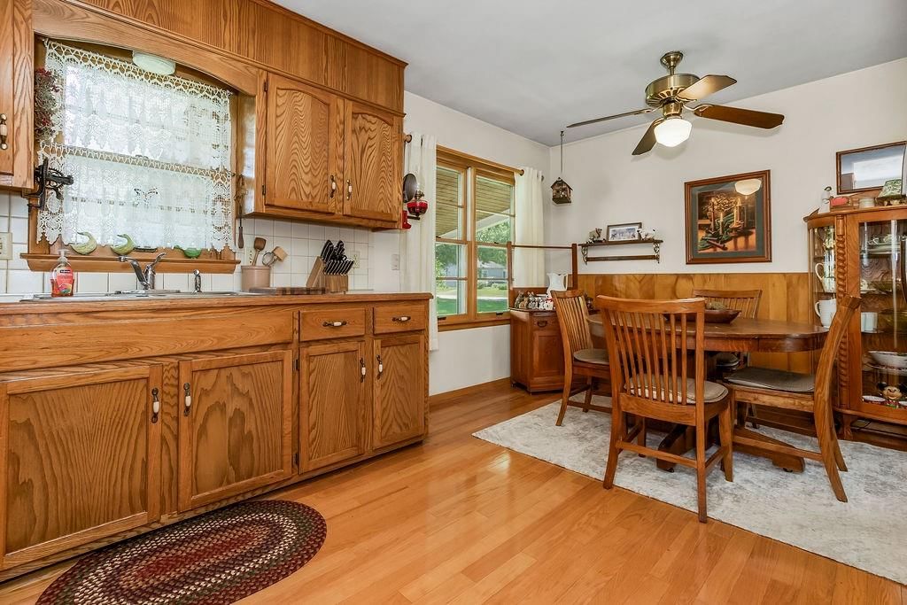 329 Hazel Street — photo 11
