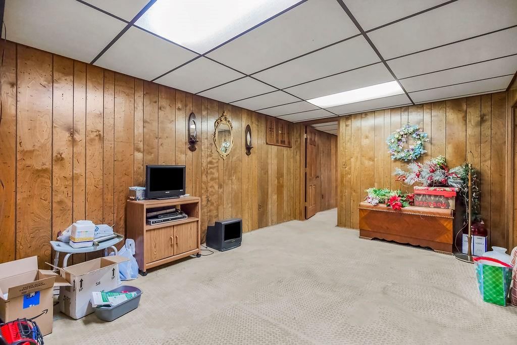 329 Hazel Street — photo 20