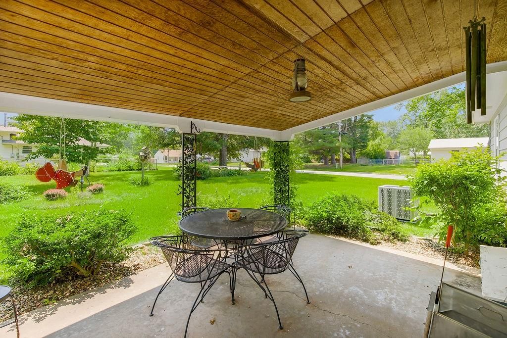 329 Hazel Street — photo 26