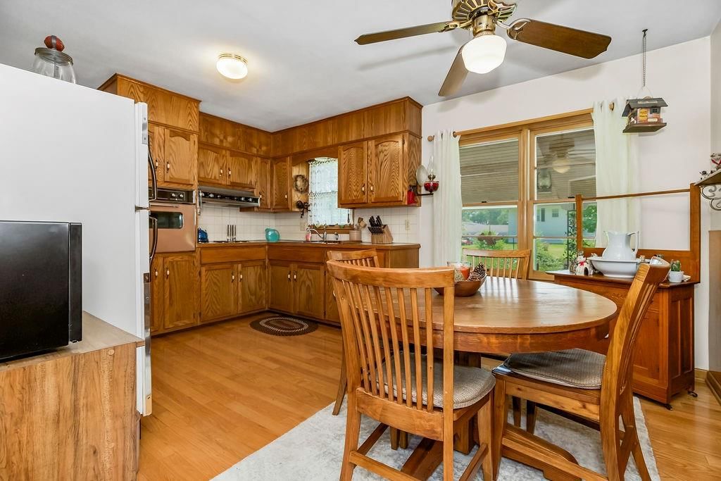 329 Hazel Street — photo 7