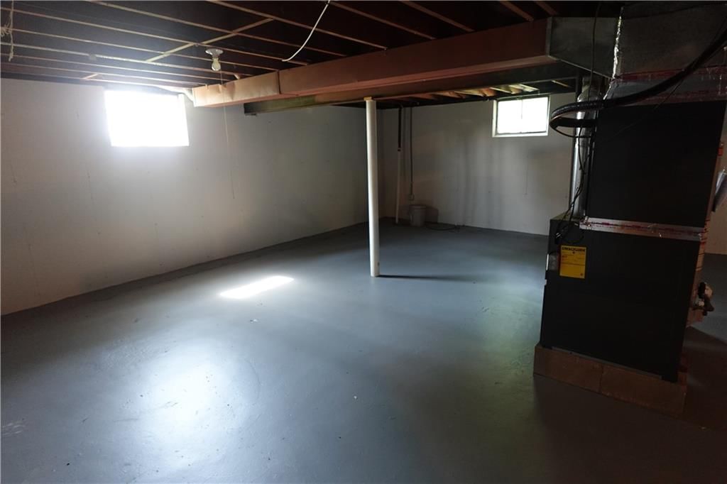 8251 N Broadway Street — photo 19