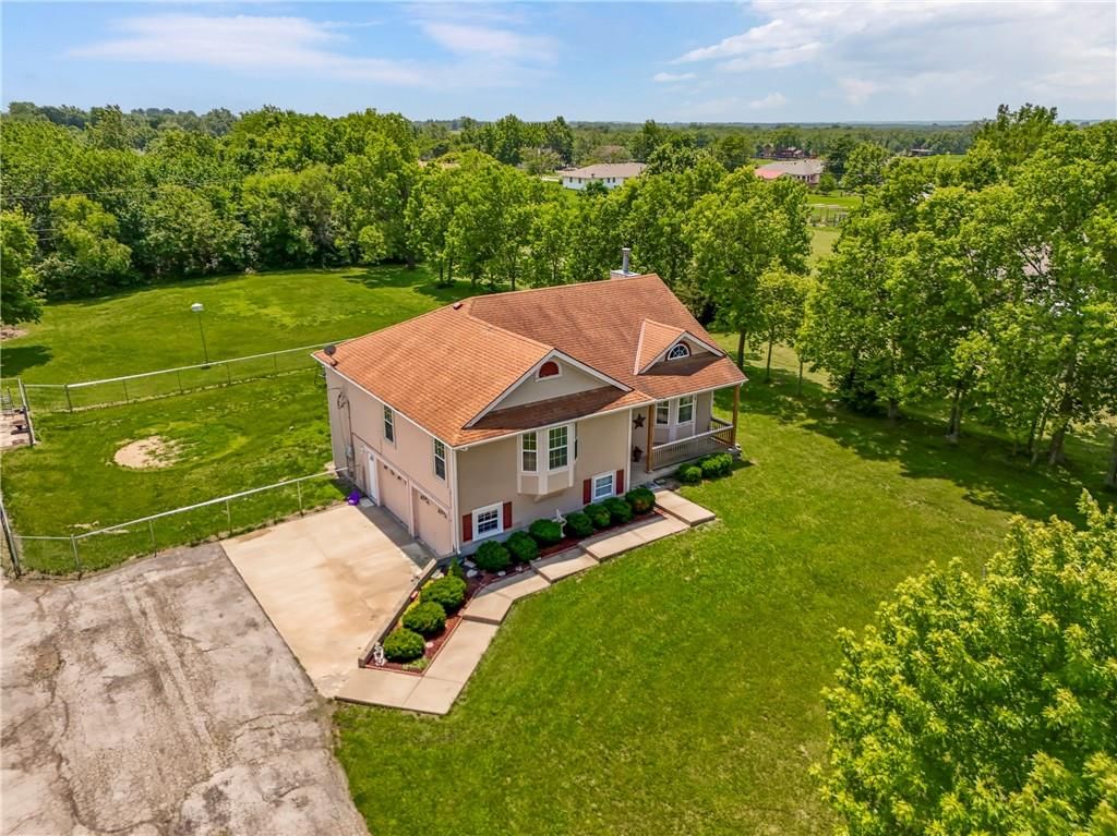 15375 Roger Road — photo 3