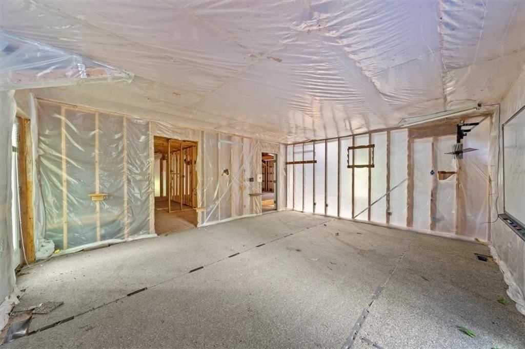 5333 SE Canyon Drive — photo 16