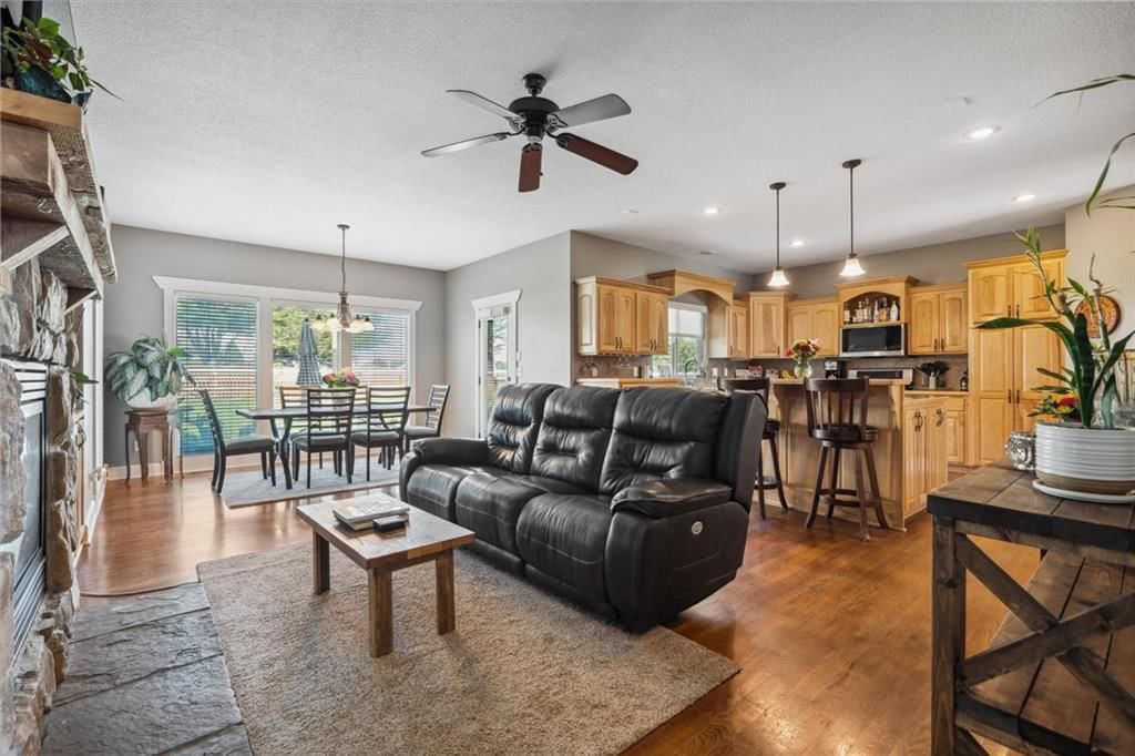 936 SW Raintree Drive — photo 11