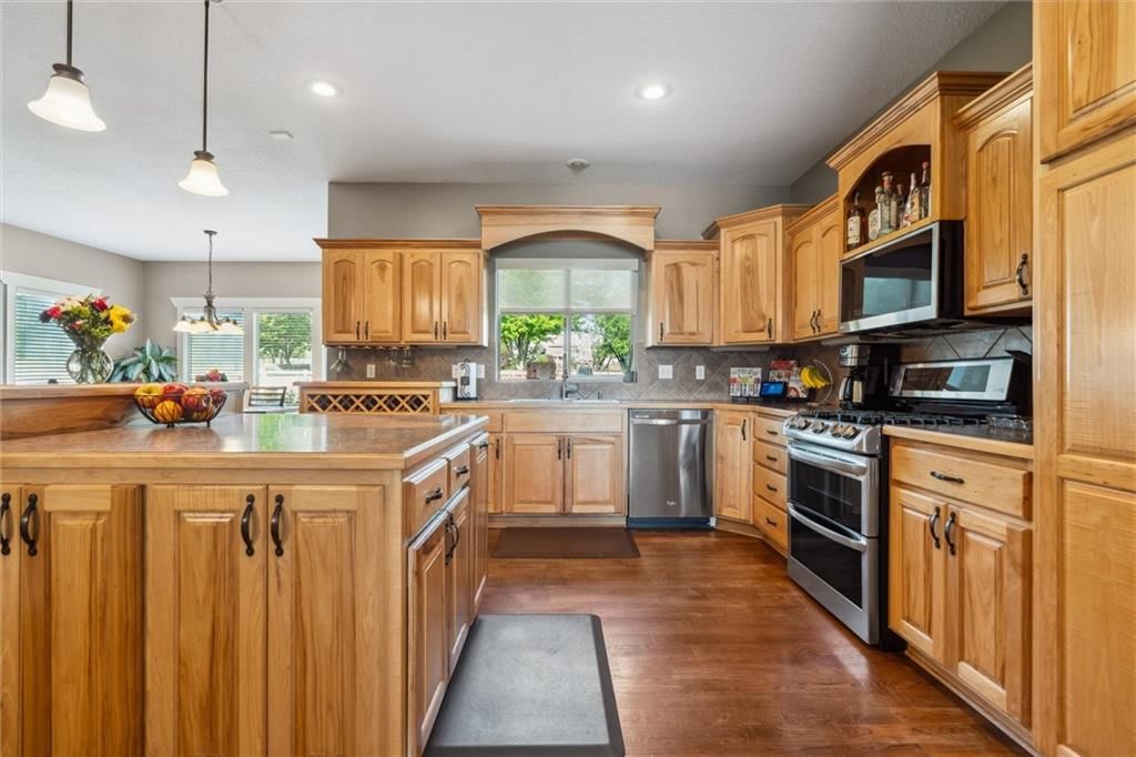 936 SW Raintree Drive — photo 12