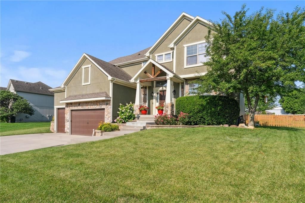 936 SW Raintree Drive — photo 3