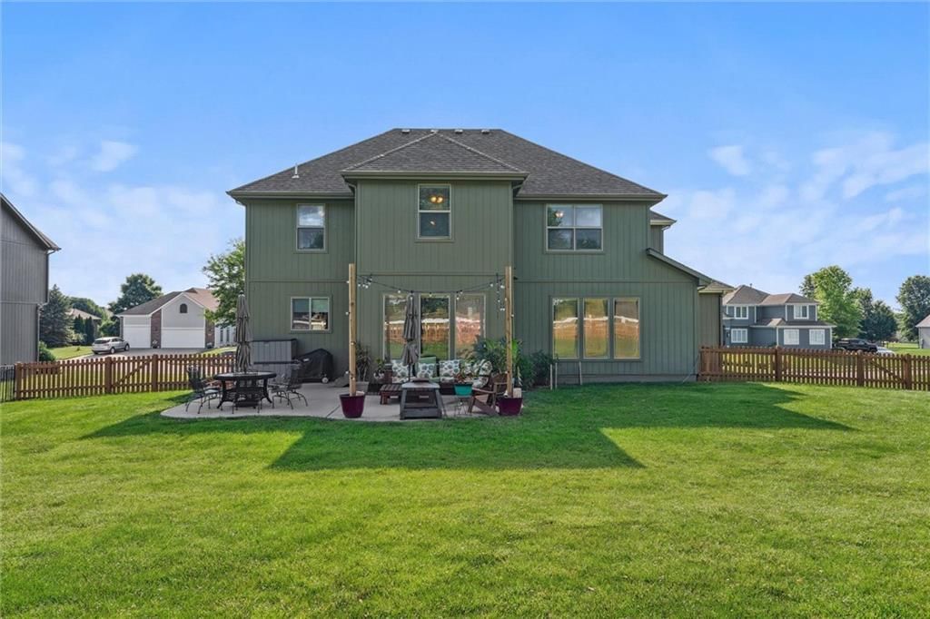936 SW Raintree Drive — photo 35