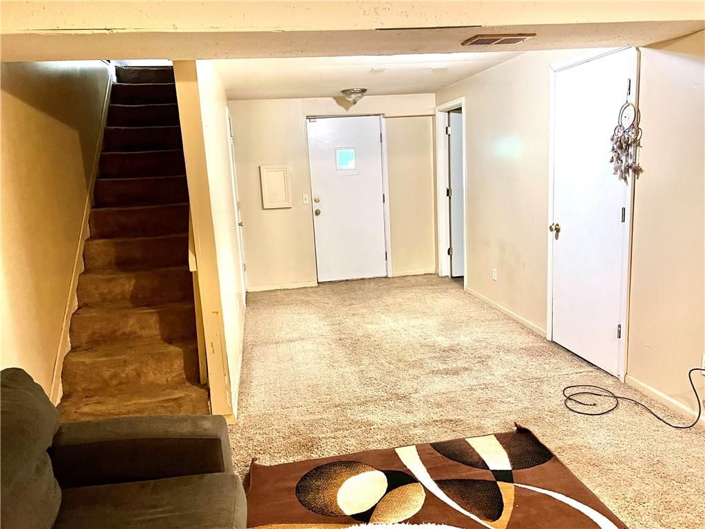 2401 Ivy Court — photo 15