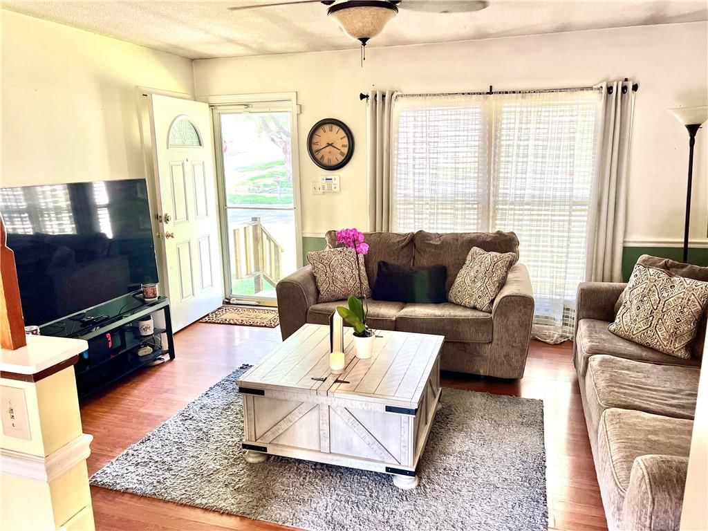 2401 Ivy Court — photo 6