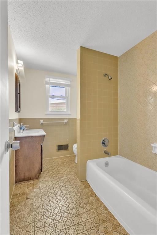 4029 N Spruce Avenue — photo 11