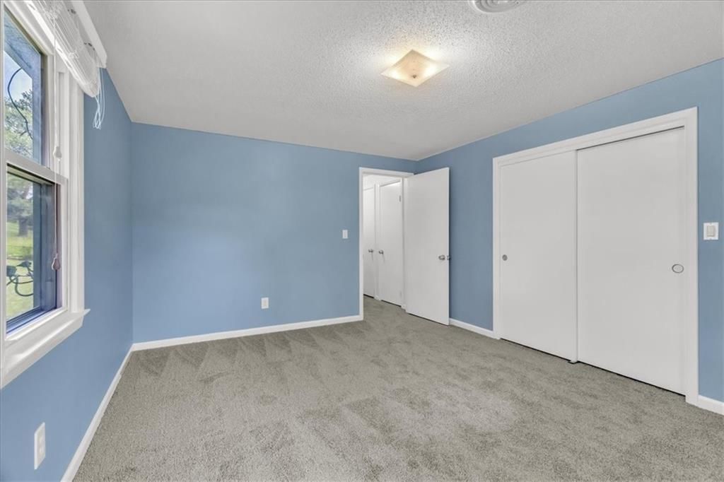 4029 N Spruce Avenue — photo 21